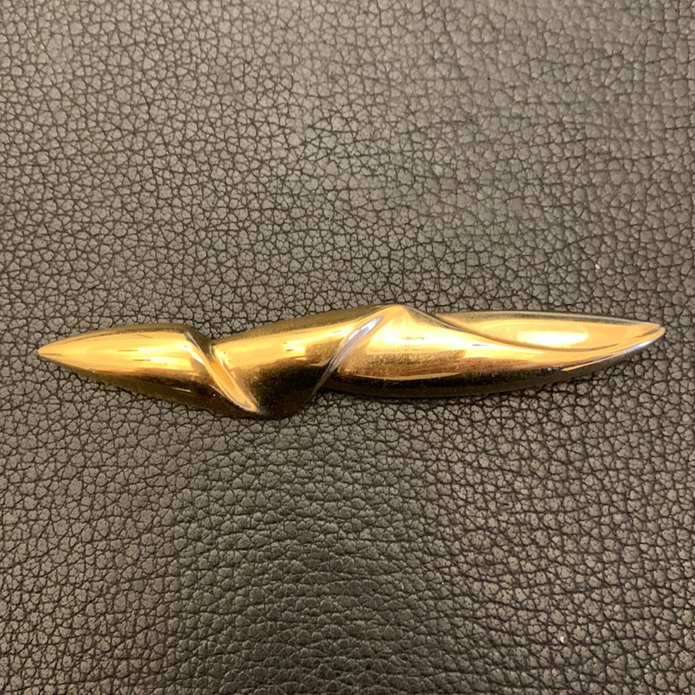Vintage Monet gold-tone bar pin brooch